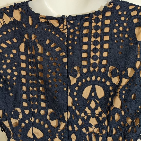 For Her NYC Navy Crochet Floral V Neckline Cap Sleeve Peplum Style Blouse - XL - Picture 9 of 13